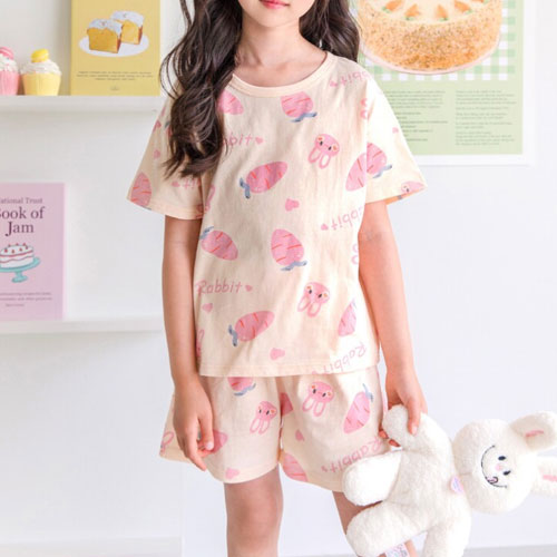 Kids' Clothing